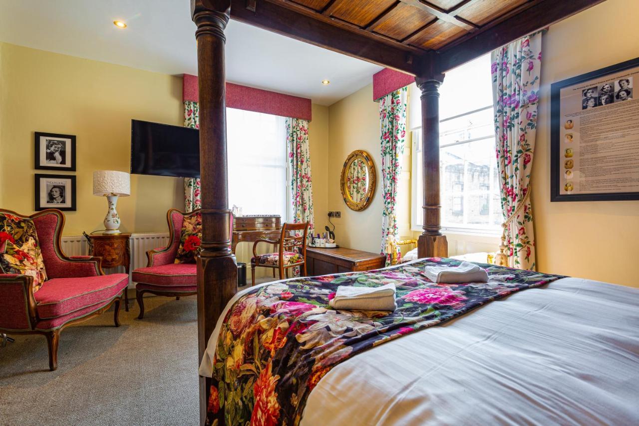 The Rutland Arms Hotel, Bakewell, Derbyshire Kültér fotó