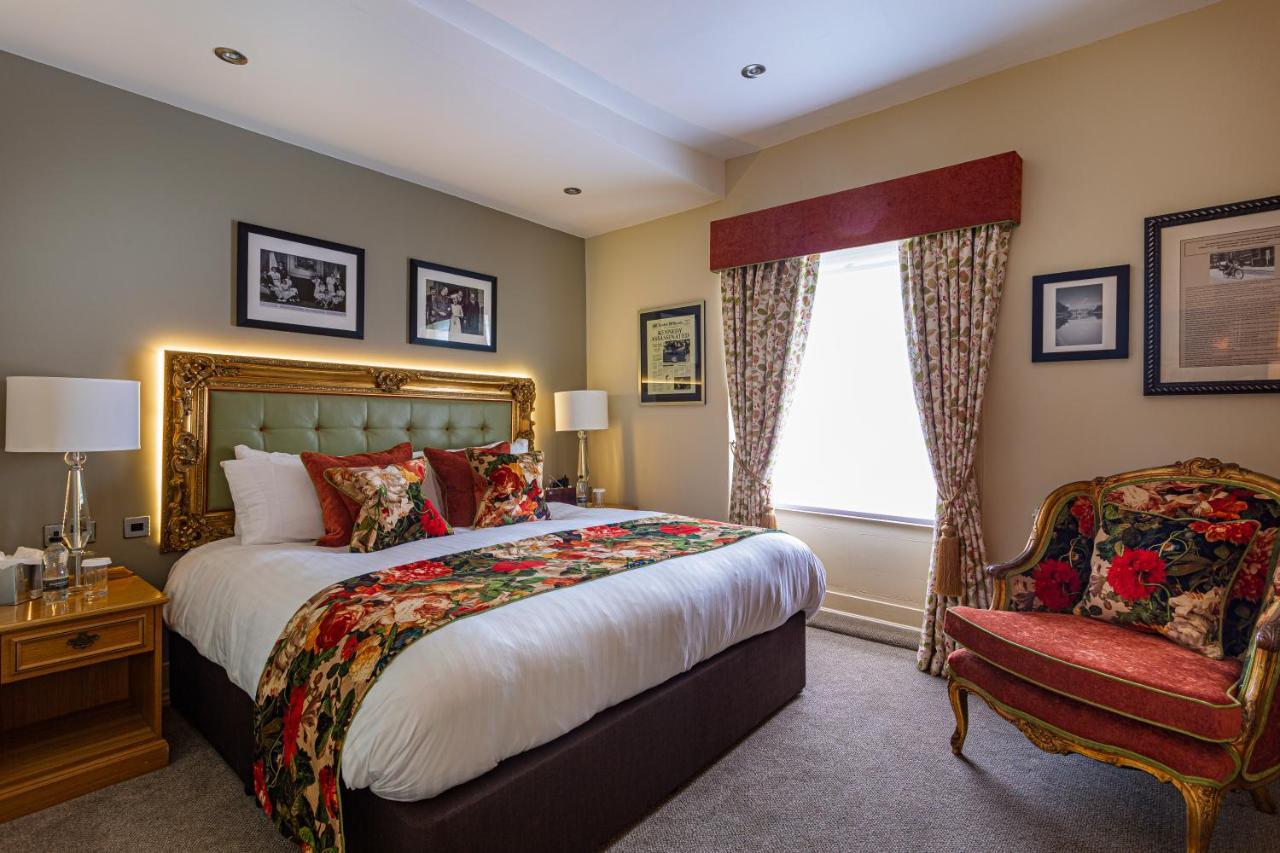 The Rutland Arms Hotel, Bakewell, Derbyshire Kültér fotó