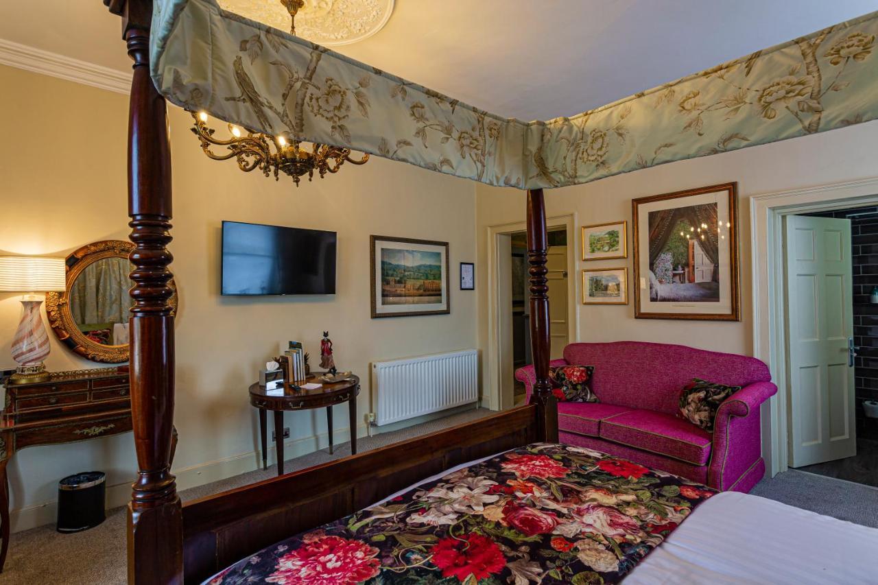 The Rutland Arms Hotel, Bakewell, Derbyshire Kültér fotó
