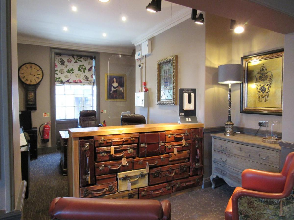 The Rutland Arms Hotel, Bakewell, Derbyshire Kültér fotó