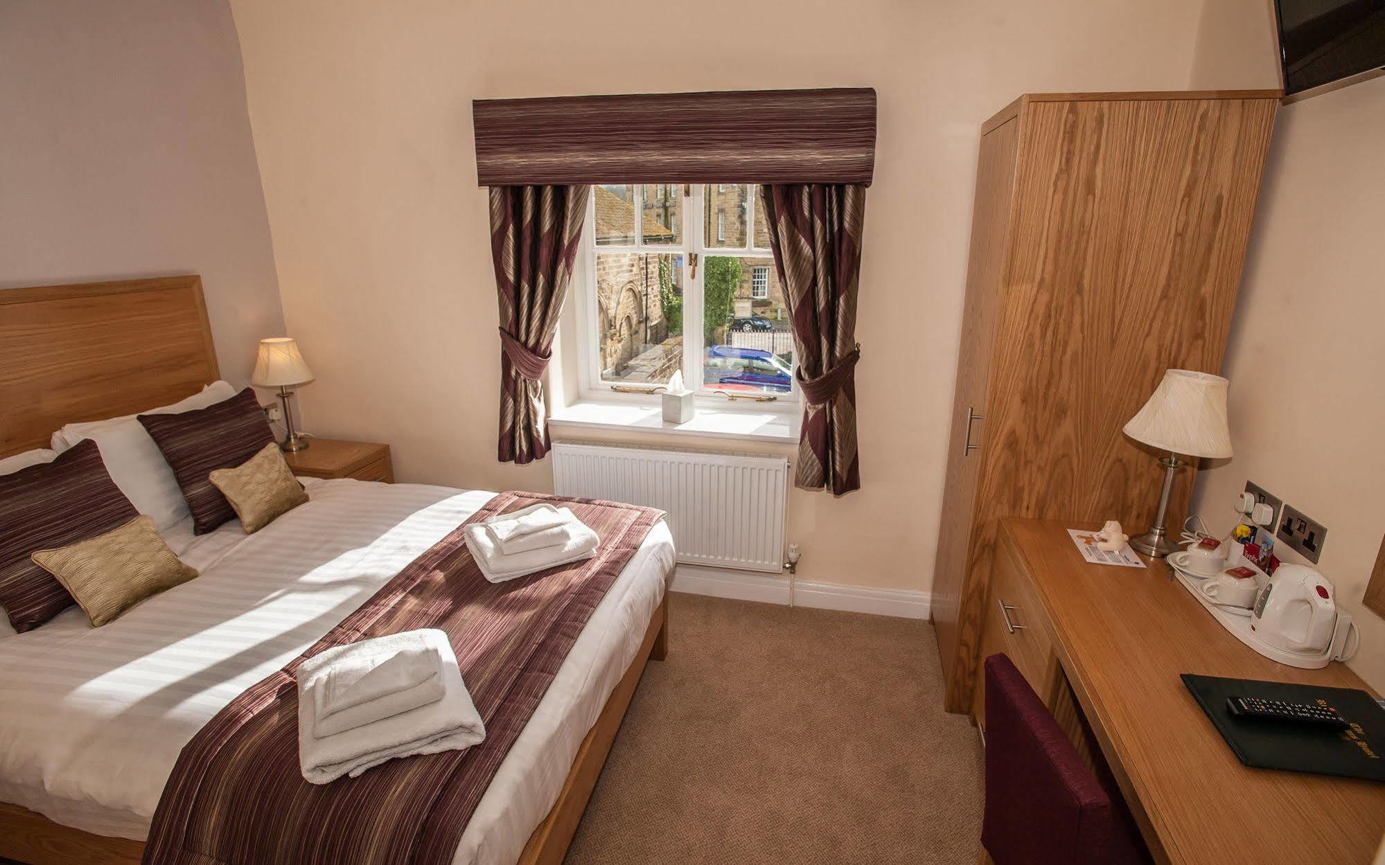 The Rutland Arms Hotel, Bakewell, Derbyshire Kültér fotó